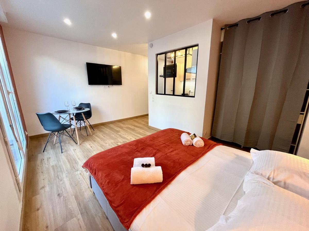 Studio Avec Grande Terrasse Et Parking Privatifs カーン エクステリア 写真